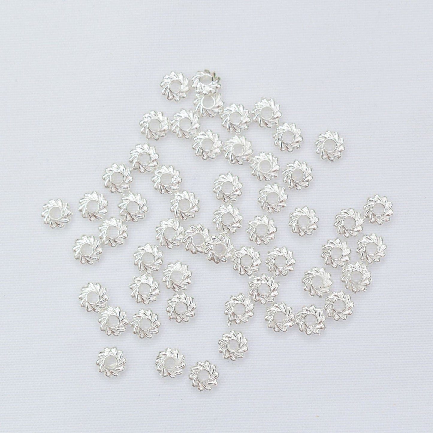 100PCS 18K Gold Filled Spacer Beads Flower Flat Pattern Silver Large Hole Charm For Jewelry Making DIY Beads Doki Decor Silver  